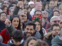 De que non é o mesmo venturoso que ventureiro