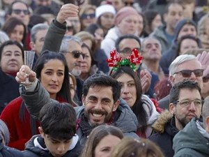 De que non é o mesmo venturoso que ventureiro