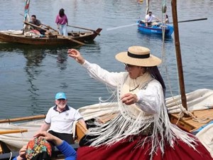 De sobrevivir como pobo no século XXI